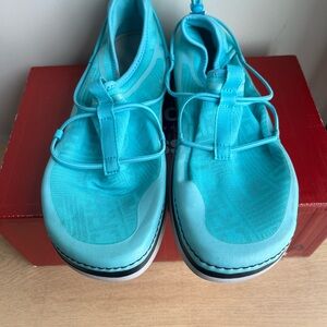 Reebok Crossfit Women's Turquoise Athletic Shoes